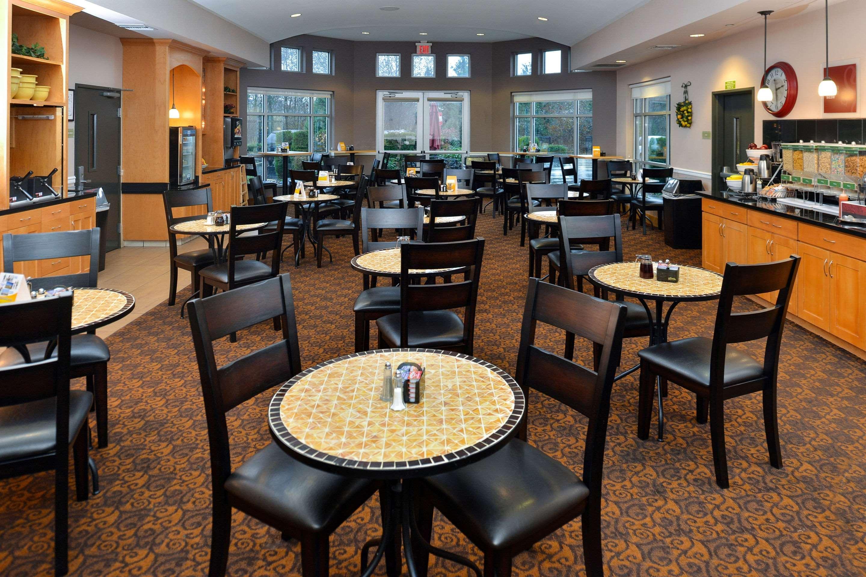 Comfort Suites Airport Tukwila Seattle Экстерьер фото