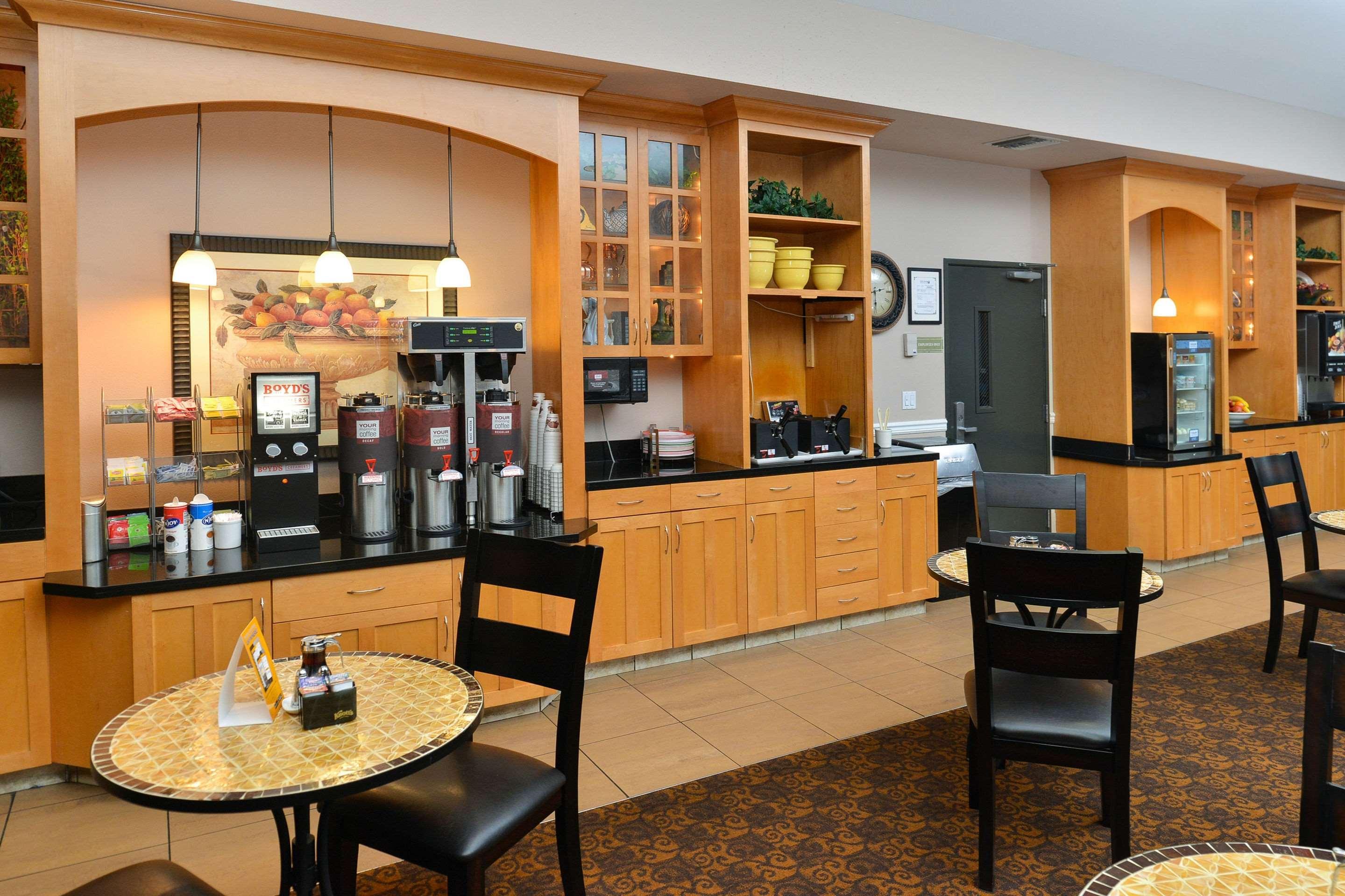 Comfort Suites Airport Tukwila Seattle Экстерьер фото